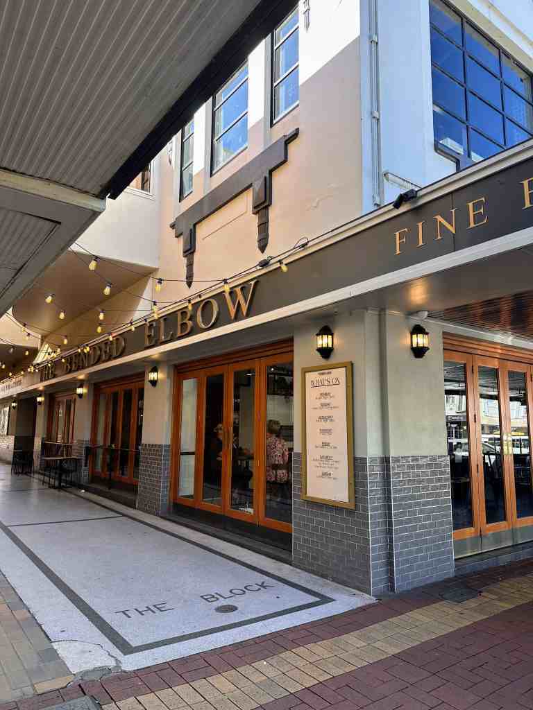 The Bended Elbow, Albury