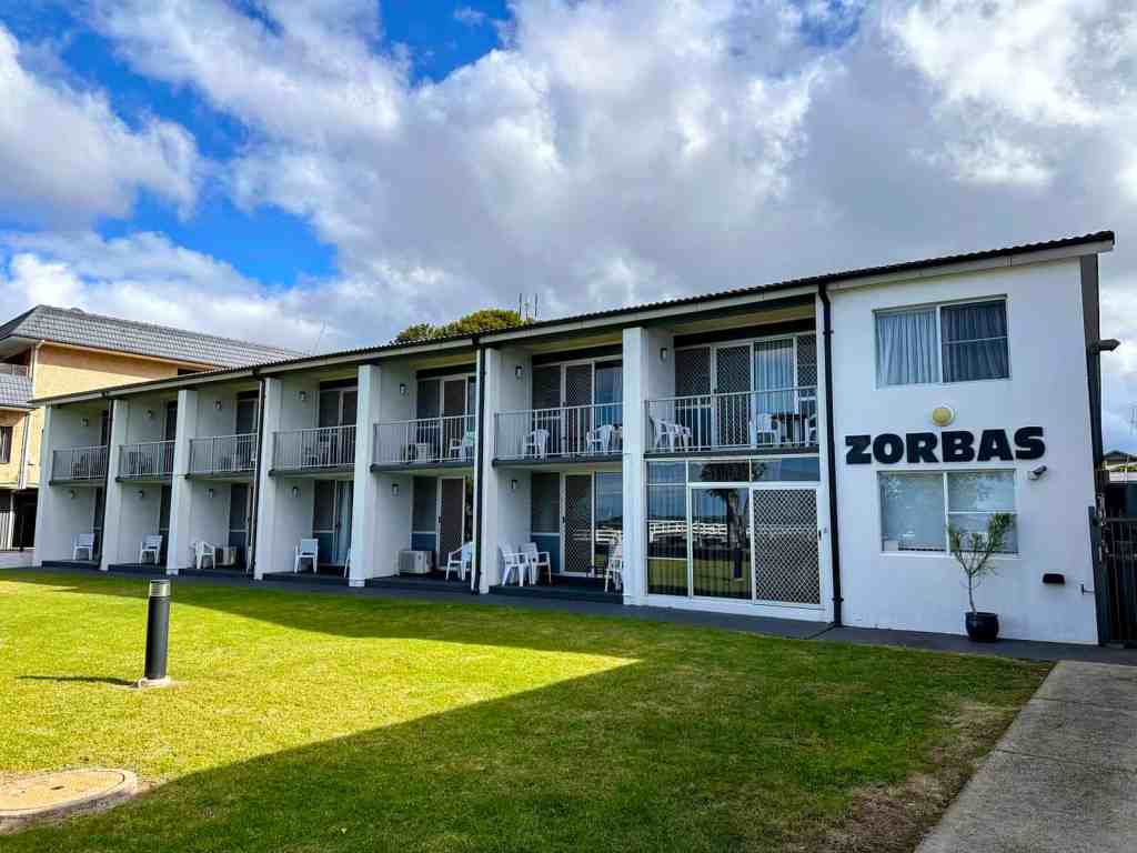 Zorbas, Batemans Bay